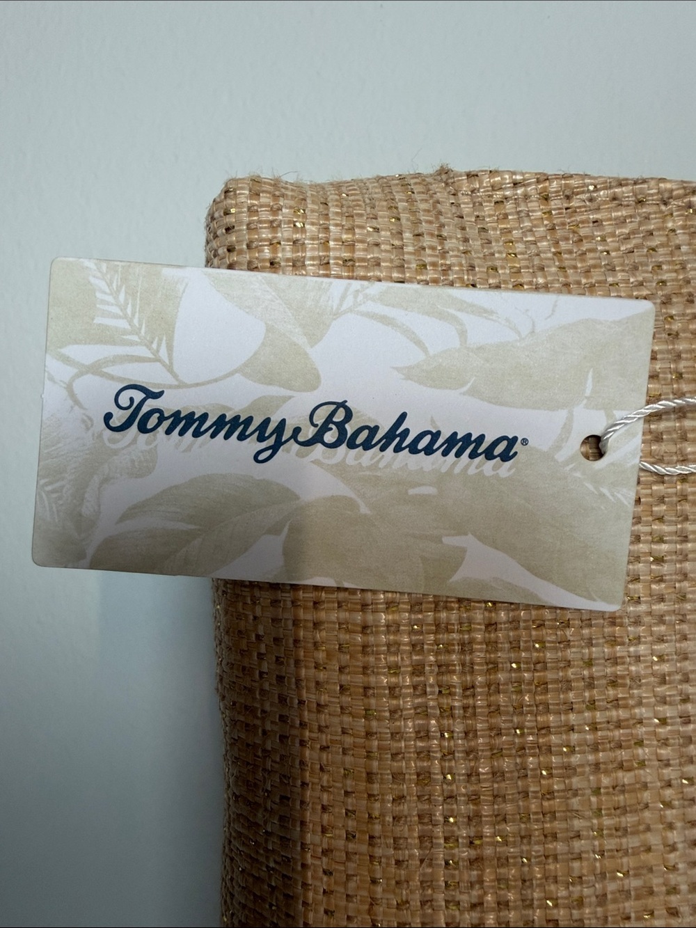 Tommy Bahama | Natural Clutch with Bamboo Handle & Kiss Lock w/Crossbody Chain 🌴 - Picture 2 of 10